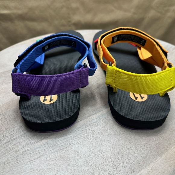 Teva Original Universal Pride Rainbow Sandals Mens 11 Multi-Color Strappy 3768 main image 5